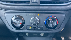 Hyundai i10 1.0 [63] Advance 5dr Auto [Nav] Petrol Hatchback